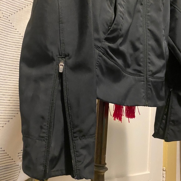 Marmot black hooded light jacket - Picture 3 of 6